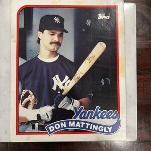 Don Mattingly 1989 Pocket FOLDER‎ Topps BASEBALL Card # 700 Yankees